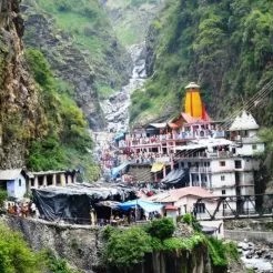 Yamunotri Temple in the gorge of the Yamuna
