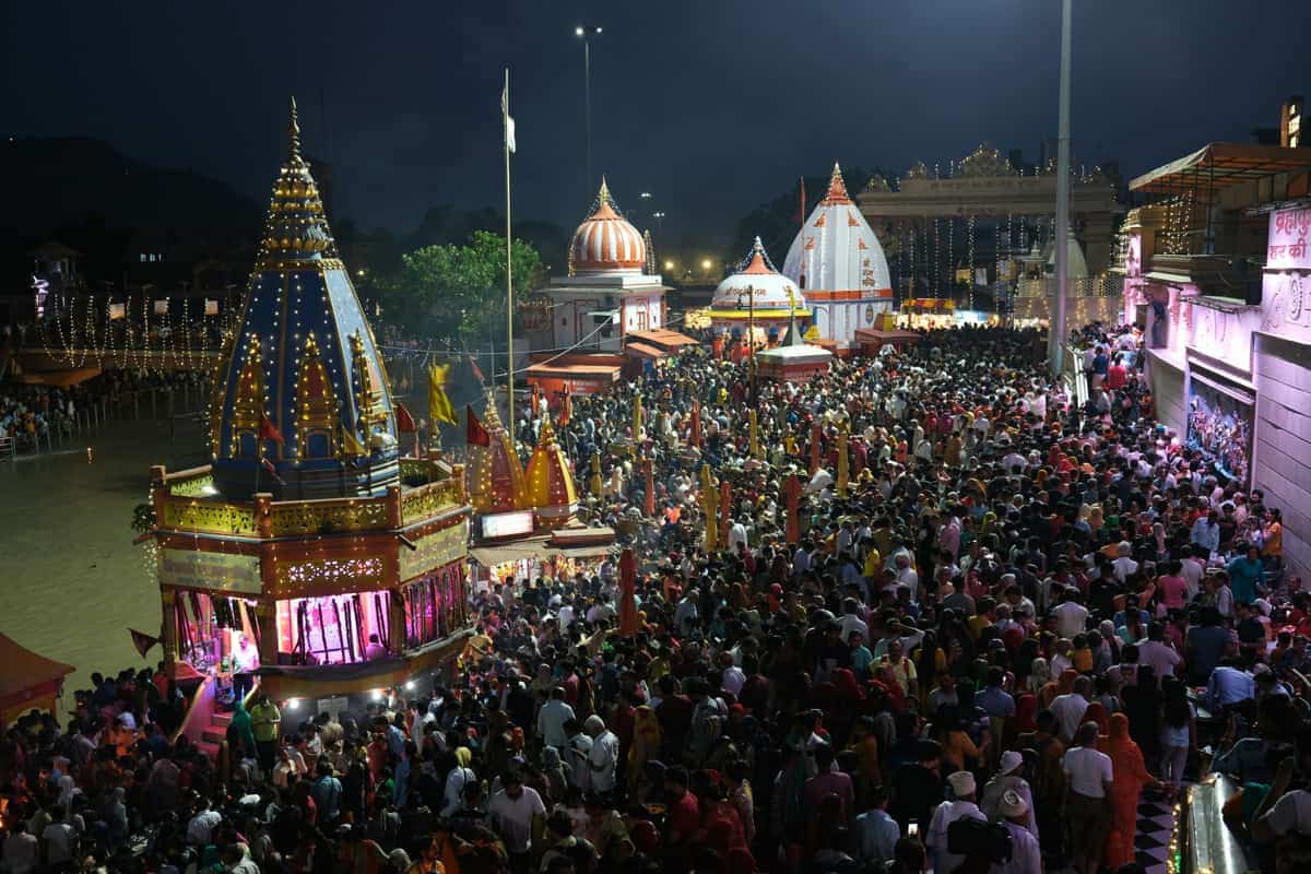 Har Ki Pauri at night