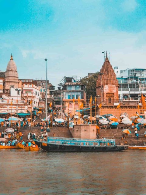 The colourful ghats of Kashi